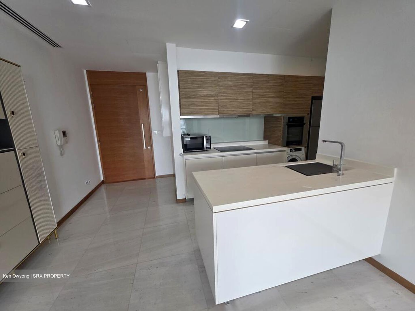Concourse Skyline (D7), Apartment #518971381